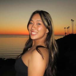 Instructor Allison M. profile Card Image