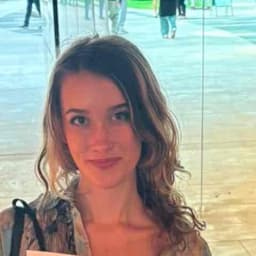 Instructor Amber L. profile Card Image