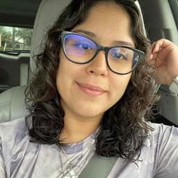 Instructor Amy B. profile Card Image