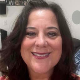 Instructor Angela G. profile Card Image