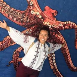 Instructor Annette E. profile Card Image