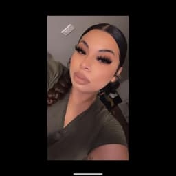 Instructor Bella G. profile Card Image