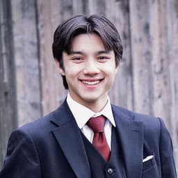 Instructor Benjamin W. profile Card Image