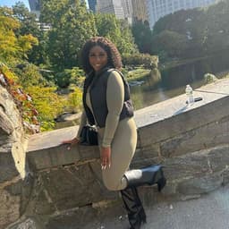 Instructor Brianna H. profile Card Image