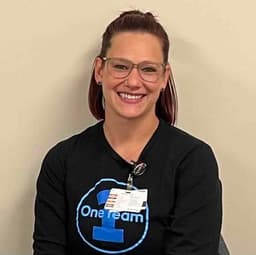 Instructor Carolyn W. profile Card Image