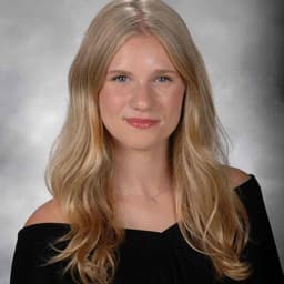 Instructor Charlotte B. profile Card Image