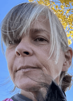 Instructor Colleen W. profile Card Image