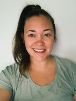 Instructor Courtney F. profile Card Image