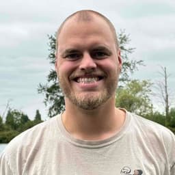 Instructor Dallas G. profile Card Image