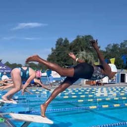 Instructor Dianne C. profile Card Image