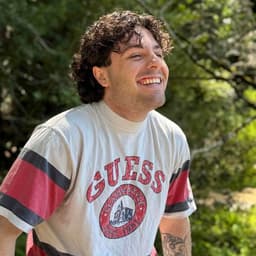 Instructor Dylan B. profile Card Image