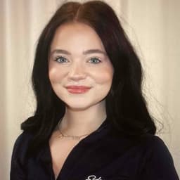 Instructor Eiley C. profile Card Image