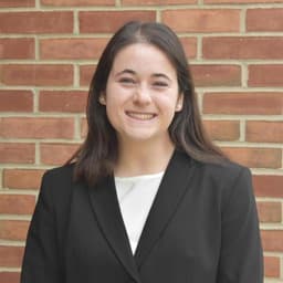 Instructor Elizabeth P. profile Card Image