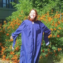 Instructor Elizabeth B. profile Card Image