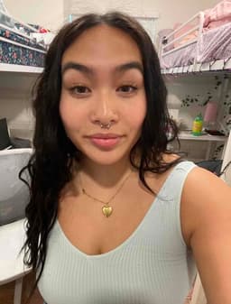 Instructor Emily L. profile Card Image