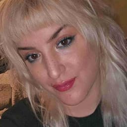 Instructor Erin M. profile Card Image