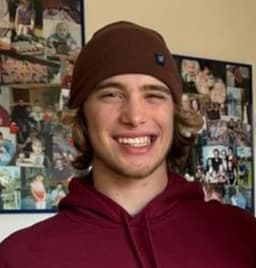 Instructor Ethan R. profile Card Image