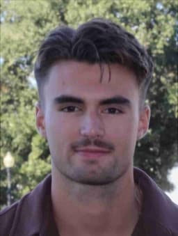 Instructor Ethan V. profile Card Image