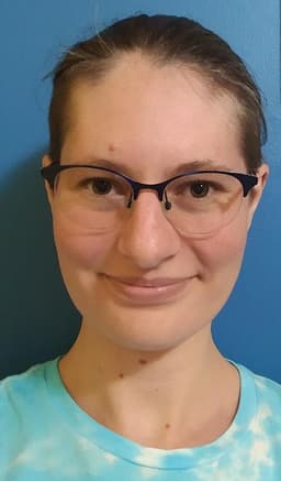 Instructor Felicity H. profile Card Image