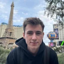 Instructor Gabin L. profile Card Image