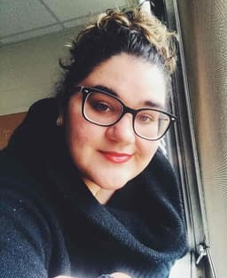 Instructor Gabriella B. profile Card Image