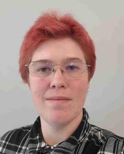 Instructor Grace W. profile Card Image