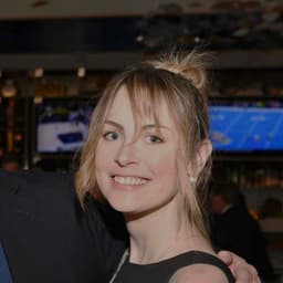 Instructor Gracie V. profile Card Image