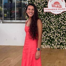 Instructor Hanna G. profile Card Image