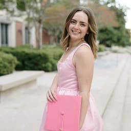 Instructor Hanna J. profile Card Image