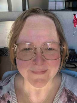 Instructor Hanna T. profile Card Image