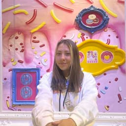 Instructor Helena L. profile Card Image