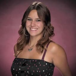 Instructor Holly W. profile Card Image
