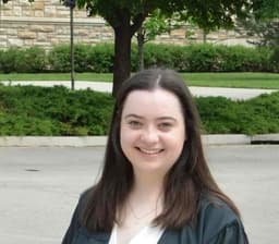 Instructor Holly R. profile Card Image