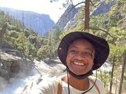 Instructor Hope S. profile Card Image