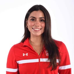 Instructor Isabella R. profile Card Image