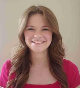 Instructor Isabelle S. profile Card Image