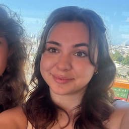 Instructor Jasmine C. profile Card Image