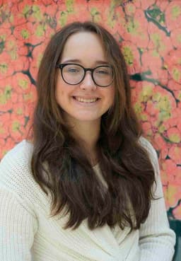 Instructor Jasmine B. profile Card Image