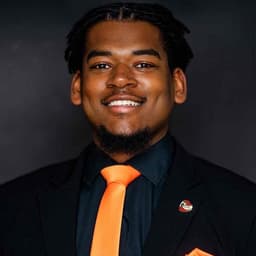 Instructor Jaylin J. profile Card Image