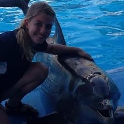 Instructor Jennifer V. profile Card Image