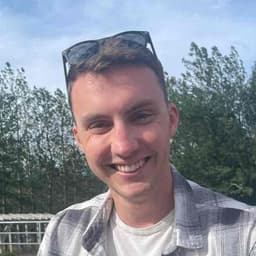 Instructor Joshua H. profile Card Image