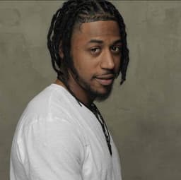 Instructor Juan S. profile Card Image