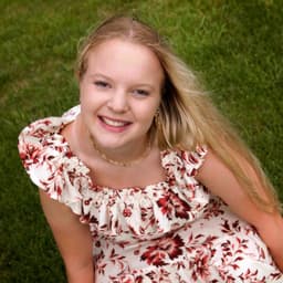 Instructor Kailyn R. profile Card Image