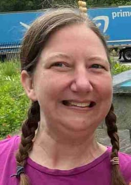 Instructor Kate W. profile Card Image