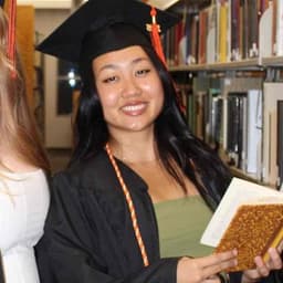 Instructor Kathryn Y. profile Card Image