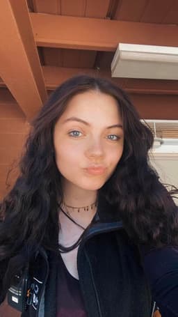 Instructor Kaytlin (kayti) S. profile Card Image