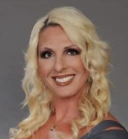 Instructor Kristin T. profile Card Image