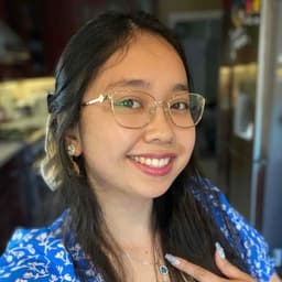 Instructor Krystal T. profile Card Image