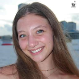 Instructor Kylie G. profile Card Image