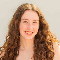 Instructor Kylie W. profile Card Image